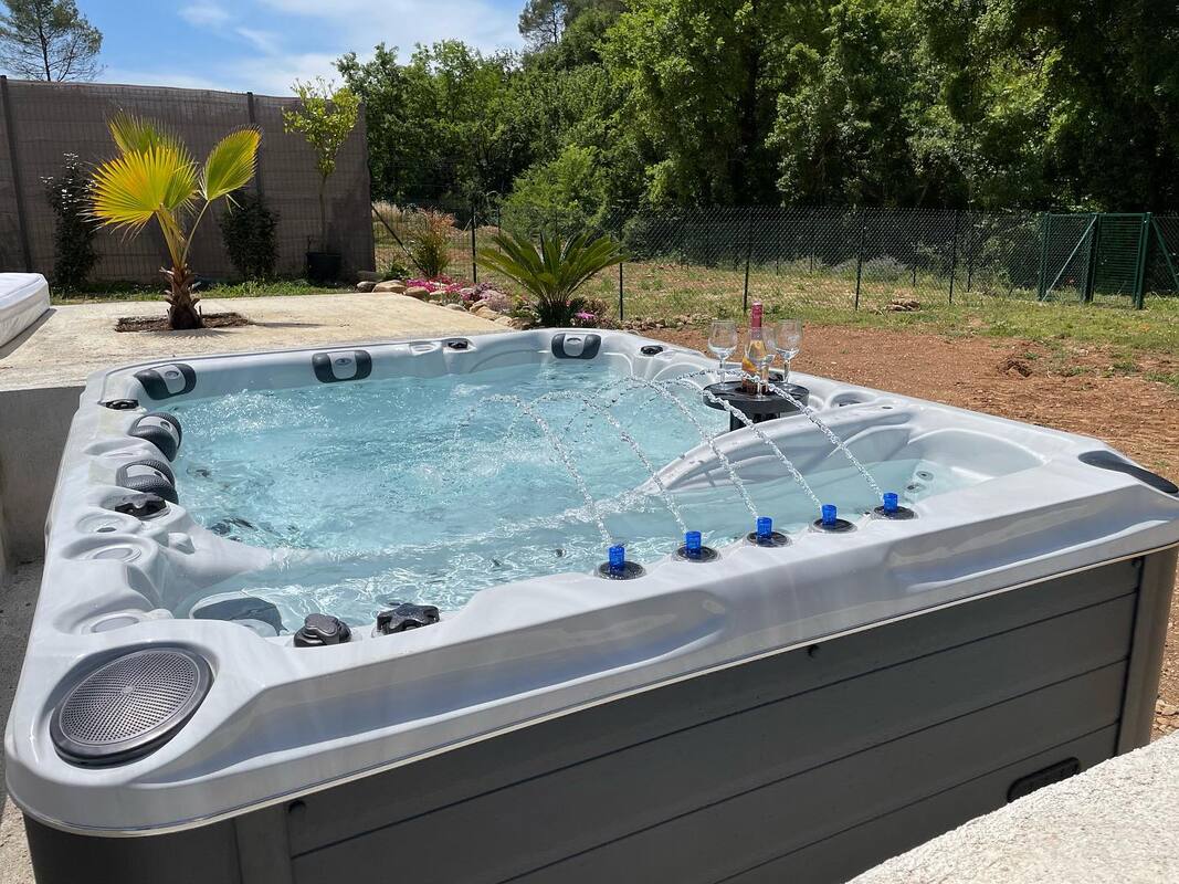 hot tub